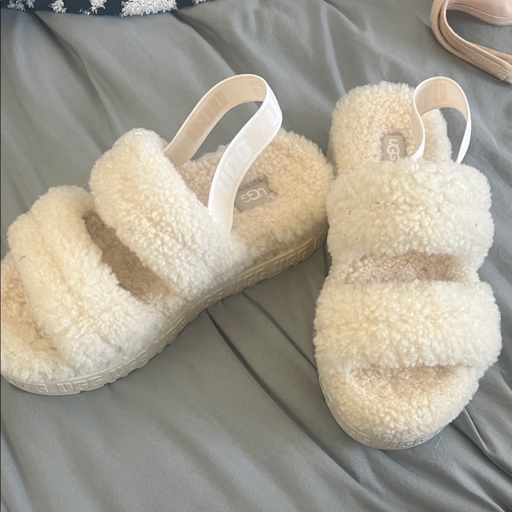 UGG Women's Fluffy Cream Slippers